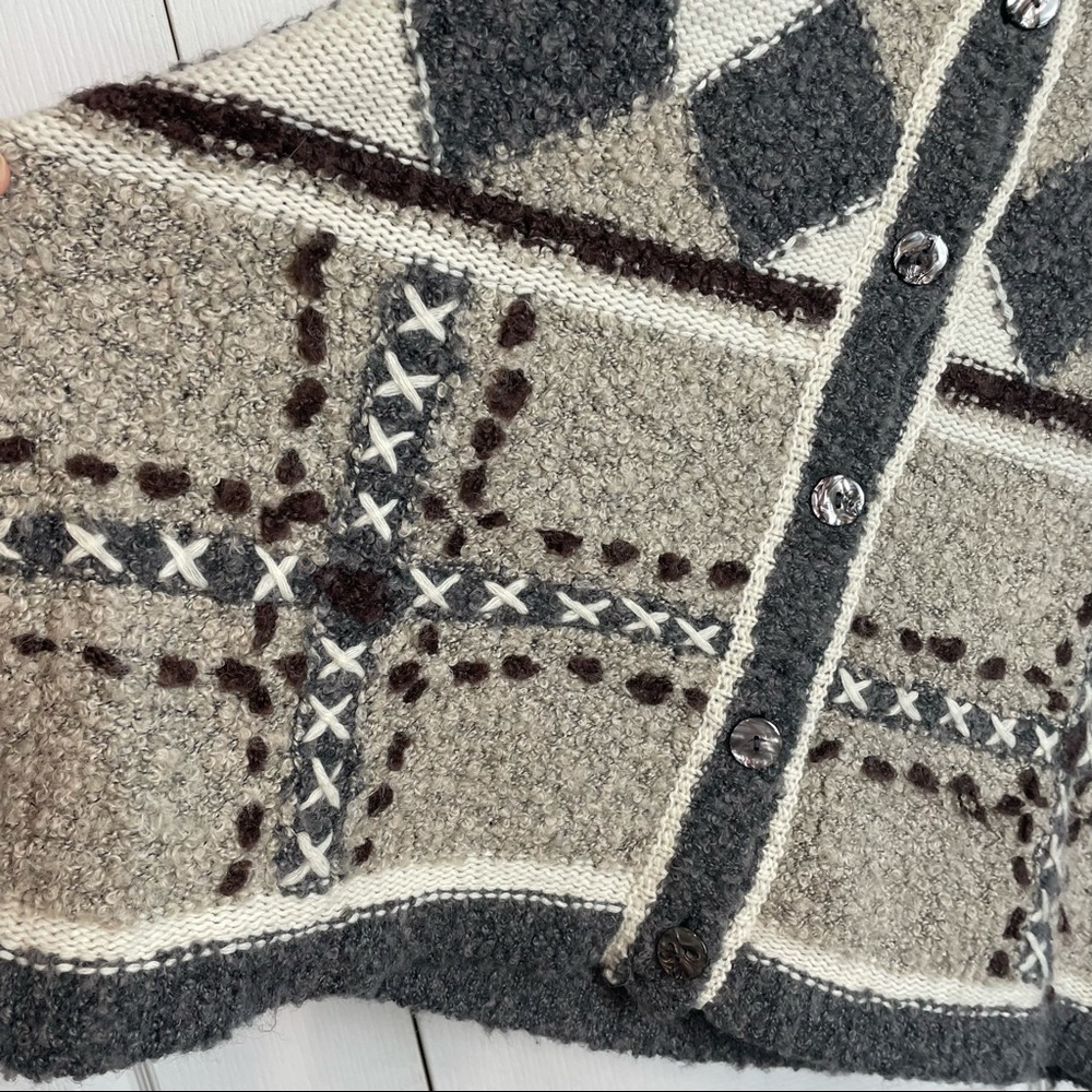 Cozy Core Patterned Cardigan - Picture 9 of 10